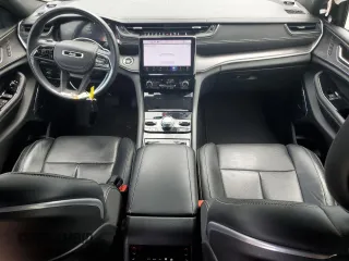2022 Jeep Grand Cherokee Overland with VIN 1C4RJHDG0N8579025, listed as a Copart auction lot 57352245 with 47,194 mi miles and Salvage title. Bid and sale history available at DreamBid. Image 8.
