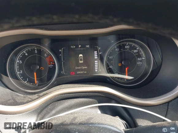 2016 Jeep Cherokee Latitude with VIN 1C4PJLCB7GW256587, listed as a IAAI auction lot 42037539 with 209,267 mi miles. Bid and sale history available at carsss.com. Image 7.