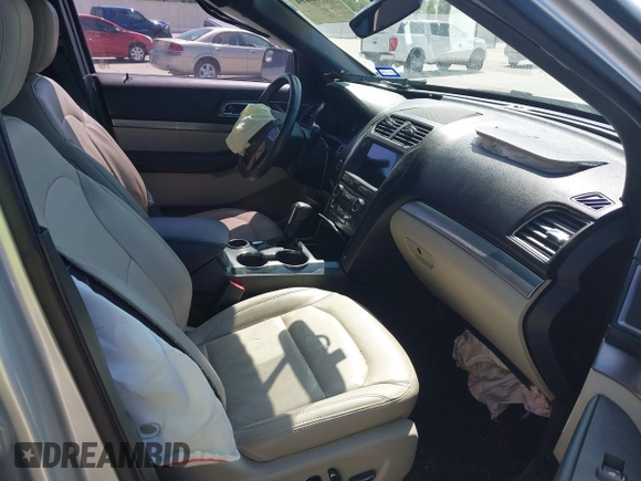 2018 Ford Explorer XLT z VIN 1FM5K7D87JGB43038, wystawiony jako IAAI lot #41978891 z przebiegiem 104 666 mil mil oraz . Historia ofert i sprzedaży dostępna na DreamBid. Obrazek 5.