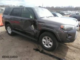 2020 Toyota 4Runner SR5 with VIN JTEBU5JR6L5782542, listed as a IAAI auction lot 41723461 with 102,704 mi miles. Bid and sale history available at carsss.com. Image 1.