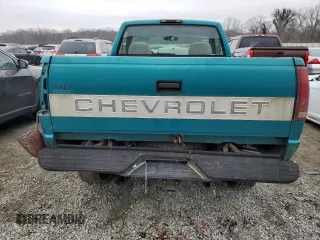 1995 Chevrolet Silverado 1500 with VIN 1GCEK14K0SZ257742, listed as a Copart auction lot 42437355 with 183,760 mi miles and Salvage Title. Bid and sale history available at DreamBid. Image 6.