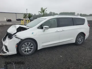 2024 Chrysler Pacifica Hybrid Pinnacle with VIN 2C4RC1N79RR104662, listed as a Copart auction lot 62644545 with 15,067 mi miles and Salvage title. Bid and sale history available at DreamBid. Image 1.