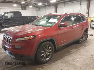 2016 Jeep Cherokee Limited z VIN 1C4PJMDS3GW130800, wystawiony jako IAAI lot #42337413 z przebiegiem 90 949 mil mil oraz . Historia ofert i sprzedaży dostępna na DreamBid. Obrazek 17.