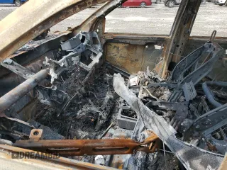2021 Ram 1500 Tradesman z VIN 1C6RR7FG3MS536968, wystawiony jako Copart lot #64216614 z przebiegiem Nie podano mil oraz Nie do naprawy • Non repairable. Historia ofert i sprzedaży dostępna na DreamBid. Obrazek 7.
