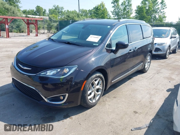 2018 Chrysler Pacifica Touring L Plus with VIN 2C4RC1EG2JR314847, listed as a IAAI auction lot 42716082 with 92,544 mi miles and . Bid and sale history available at DreamBid. Image 18.