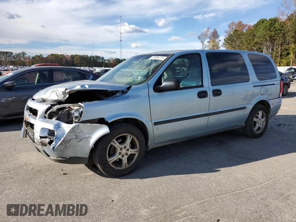 2007 Chevrolet Uplander LS Fleet with VIN 1GNDV23117D215318, listed as a Copart auction lot 81894114 with 170,410 mi miles and Salvage Title. Bid and sale history available at carsss.com. Image 1.