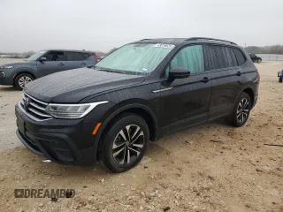 2022 Volkswagen Tiguan S z VIN 3VV1B7AX9NM034513, wystawiony jako Copart lot #43019025 z przebiegiem 71 010 mil mil oraz Szkoda całkowita • Salvage title. Historia ofert i sprzedaży dostępna na DreamBid. Obrazek 1.