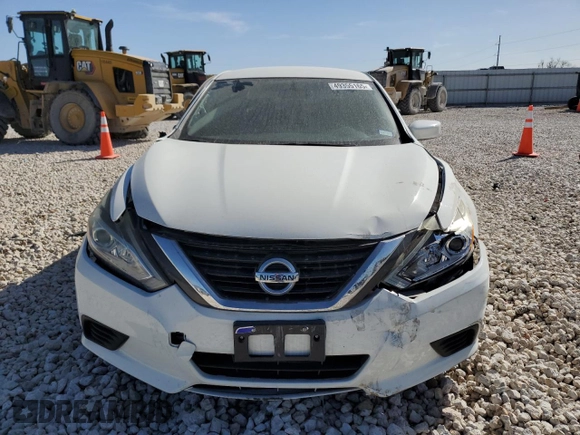 2017 Nissan Altima S with VIN 1N4AL3AP4HN307619, listed as a Copart auction lot 49355165 with 76,805 mi miles and Salvage Title. Bid and sale history available at DreamBid. Image 5.