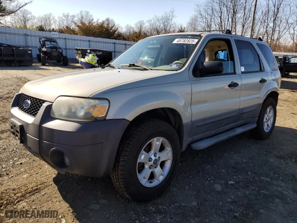 2006 Ford Escape XLT with VIN 1FMYU03136KA23230, listed as a Copart auction lot 48782825 with 142,302 mi miles and Salvage Title. Bid and sale history available at carsss.com. Image 1.