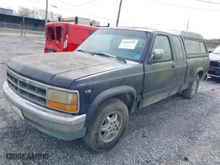 1995 Dodge Dakota with VIN 1B7GL23X0SS266233, listed as a IAAI auction lot 41864191 with 199,159 mi miles. Bid and sale history available at carsss.com. Image 2.
