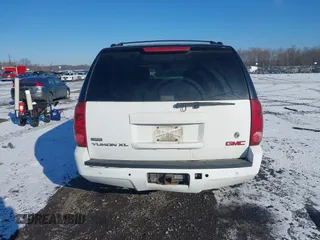 2007 GMC Yukon XL SLT with VIN 1GKFK16397J206390, listed as a IAAI auction lot 41358459 with 237,984 mi miles. Bid and sale history available at carsss.com. Image 16.