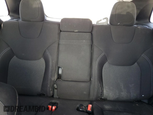2019 Jeep Cherokee Latitude z VIN 1C4PJLCB0KD248870, wystawiony jako Copart lot #60622765 z przebiegiem 158 329 mil mil oraz Szkoda całkowita • Salvage title. Historia ofert i sprzedaży dostępna na DreamBid. Obrazek 10.
