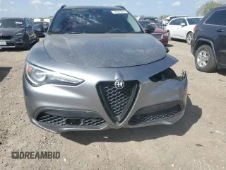 2021 Alfa Romeo Stelvio Ti z VIN ZASPAKBN5M7D20449, wystawiony jako Copart lot #49804615 z przebiegiem 46 127 mil mil oraz Szkoda całkowita • Salvage title. Historia ofert i sprzedaży dostępna na DreamBid. Obrazek 5.