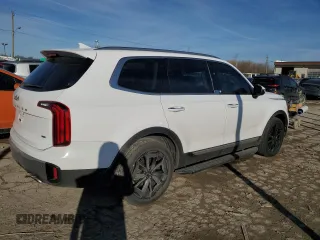 2023 Kia Telluride S with VIN 5XYP6DGC7PG346152, listed as a Copart auction lot 47249235 with 27,096 mi miles and Salvage Title. Bid and sale history available at DreamBid. Image 3.