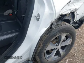2019 Jeep Cherokee Limited with VIN 1C4PJMDN9KD180308, listed as a IAAI auction lot 42178830 with 164,453 mi miles and . Bid and sale history available at DreamBid. Image 18.