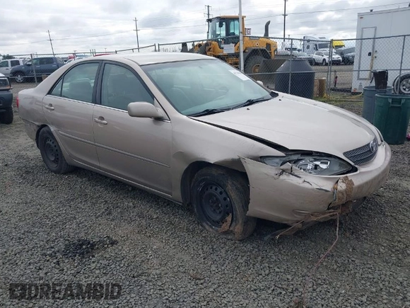 2002 Toyota Camry LE z VIN 4T1BE32K72U028489, wystawiony jako IAAI lot #41760604 z przebiegiem 163 950 mil mil oraz . Historia ofert i sprzedaży dostępna na DreamBid. Obrazek 1.