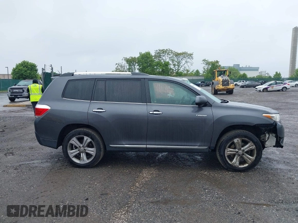 2012 Toyota Highlander Limited с VIN 5TDDK3EH6CS107339, выставлен на аукционе IAAI как лот 42219363 с пробегом 150 959 миль миль и . История ставок и продаж доступна на DreamBid. Изображение 13.