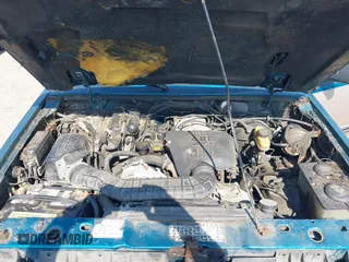 1992 Ford Explorer XL z VIN 1FMDU32X8NUA75834, wystawiony jako IAAI lot #42401117 z przebiegiem 48 865 mil mil oraz . Historia ofert i sprzedaży dostępna na DreamBid. Obrazek 10.