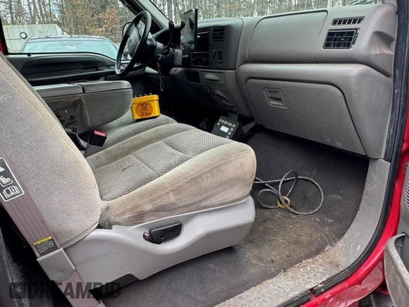 2001 Ford F-350 with VIN 1FDWF37FX1EC59230, listed as a Copart auction lot 42909475 with 64,852 mi miles and Salvage title. Bid and sale history available at DreamBid. Image 5.
