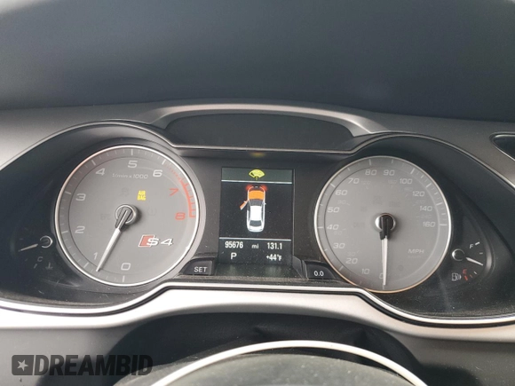 2016 Audi S4 Premium Plus z VIN WAUBGAFL8GA008585, wystawiony jako Copart lot #46498735 z przebiegiem 95 676 mil mil oraz Szkody całkowita. Historia ofert i sprzedaży dostępna na DreamBid. Obrazek 9.