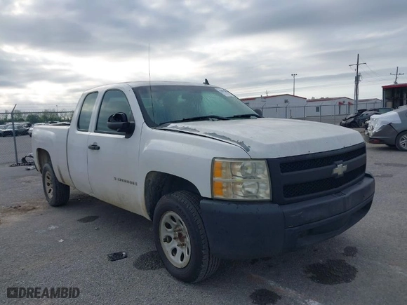 2008 Chevrolet Silverado 1500 Work Truck with VIN 1GCEC19C28Z330326, listed as a IAAI auction lot 42041697 with 294,101 mi miles. Bid and sale history available at carsss.com. Image 1.