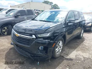 2023 Chevrolet Traverse LS z VIN 1GNERFKW9PJ319344, wystawiony jako IAAI lot #42181237 z przebiegiem 33 760 mil mil oraz . Historia ofert i sprzedaży dostępna na DreamBid. Obrazek 17.