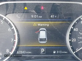 2018 Nissan Murano Platinum with VIN 5N1AZ2MH3JN186056, listed as a IAAI auction lot 41921938 with 67,843 mi miles and . Bid and sale history available at carsss.com. Image 15.