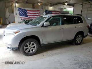 2011 Toyota Highlander z VIN 5TDBK3EHXBS043683, wystawiony jako Copart lot #57282035 z przebiegiem 149 029 mil mil oraz Szkoda całkowita • Salvage title. Historia ofert i sprzedaży dostępna na DreamBid. Obrazek 1.