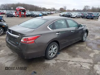 2014 Nissan Altima SL with VIN 1N4AL3APXEN214860, listed as a IAAI auction lot 42080411 with 115,962 mi miles and . Bid and sale history available at DreamBid. Image 4.