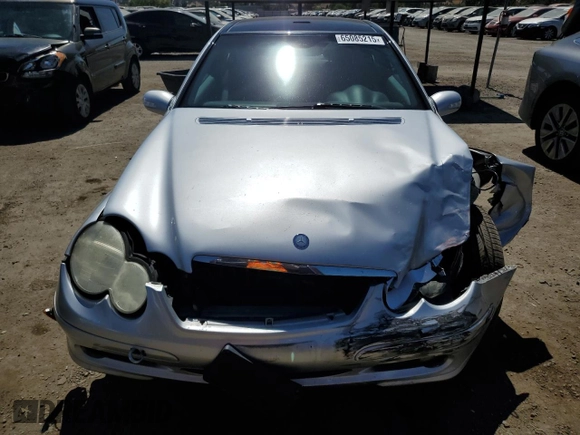 2004 Mercedes-Benz C z VIN WDBRN64J44A634666, wystawiony jako Copart lot #65085215 z przebiegiem 106 079 mil mil oraz Szkoda całkowita • Salvage title. Historia ofert i sprzedaży dostępna na DreamBid. Obrazek 5.