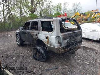 1999 Toyota 4Runner SR5 с VIN JT3HN86R2X0239685, выставлен на аукционе IAAI как лот 42162967 с пробегом Не указан миль и . История ставок и продаж доступна на DreamBid. Изображение 3.