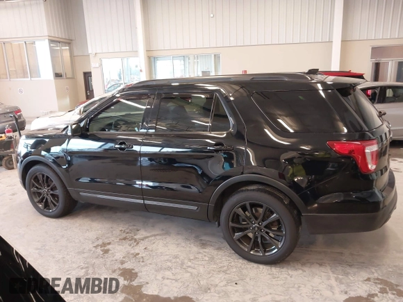 2017 Ford Explorer XLT с VIN 1FM5K7D85HGE08470, выставлен на аукционе IAAI как лот 41959710 с пробегом 68 077 миль миль и . История ставок и продаж доступна на DreamBid. Изображение 14.
