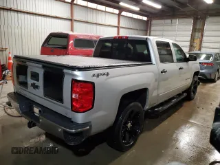 2015 Chevrolet Silverado 1500 LT with VIN 3GCUKREH9FG517509, listed as a Copart auction lot 76380784 with 92,724 mi miles and Salvage Title. Bid and sale history available at DreamBid. Image 3.