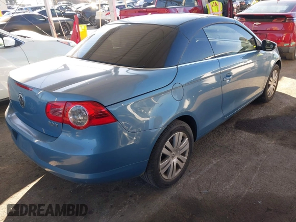 2010 Volkswagen Eos Komfort with VIN WVWBA7AH4AV018914, listed as a IAAI auction lot 41603640 with 86,748 mi miles and . Bid and sale history available at DreamBid. Image 4.