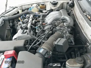 1996 Toyota Camry LE z VIN JT2BF12K0T0131048, wystawiony jako IAAI lot #43529695 z przebiegiem 179 873 mil mil oraz . Historia ofert i sprzedaży dostępna na DreamBid. Obrazek 12.