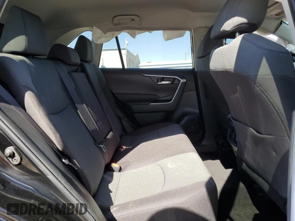 2024 Toyota RAV4 XLE with VIN 2T3P1RFV7RC462309, listed as a Copart auction lot 68385314 with 1,935 mi miles and Salvage Title. Bid and sale history available at carsss.com. Image 11.