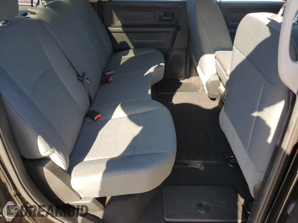 2018 Ram 1500 Express z VIN 3C6RR7KG7JG235452, wystawiony jako Copart lot #45942225 z przebiegiem 85 719 mil mil oraz Szkoda całkowita • Salvage title. Historia ofert i sprzedaży dostępna na DreamBid. Obrazek 11.