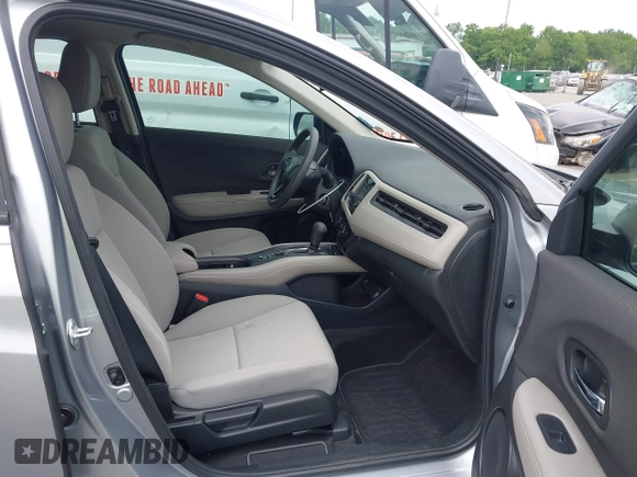 2022 Honda HR-V LX with VIN 3CZRU5H33NM725078, listed as a IAAI auction lot 42149593 with 30,932 mi miles and . Bid and sale history available at DreamBid. Image 5.