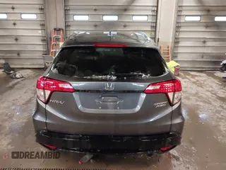 2022 Honda HR-V Sport with VIN 3CZRU6H10NM727178, listed as a IAAI auction lot 41921282 with 44,626 mi miles. Bid and sale history available at carsss.com. Image 17.