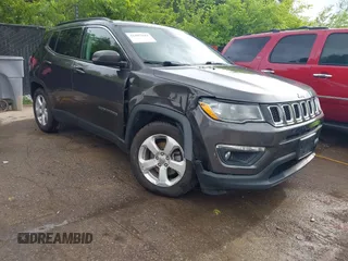 2018 Jeep Compass Latitude с VIN 3C4NJCBB3JT268094, выставлен на аукционе IAAI как лот 42487642 с пробегом 111 652 миль миль и . История ставок и продаж доступна на DreamBid. Изображение 1.