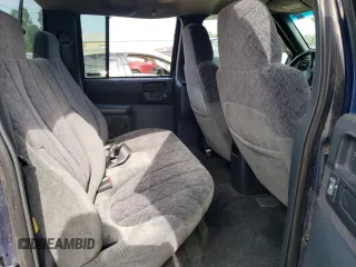 2002 GMC Sonoma SLS with VIN 1GTDT13W42K198720, listed as a Copart auction lot 59402374 with 106,175 mi miles and Salvage Title. Bid and sale history available at carsss.com. Image 10.
