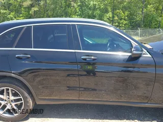 2019 Mercedes-Benz GLC 300 with VIN WDC0G4JB2KV126704, listed as a IAAI auction lot 42186764 with 63,070 mi miles and . Bid and sale history available at DreamBid. Image 13.