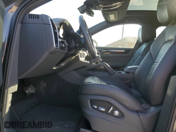 2021 Porsche Cayenne with VIN WP1BA2AY9MDA42251, listed as a Copart auction lot 82219674 with 15,657 mi miles and Non repairable. Bid and sale history available at DreamBid. Image 7.