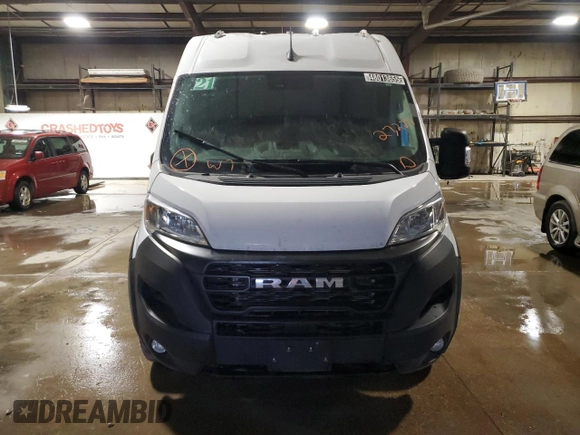 2024 Ram ProMaster Cargo Tradesman with VIN 3C6LRVDG0RE132534, listed as a Copart auction lot 48013655 with 27,227 mi miles and Clean Title. Bid and sale history available at DreamBid. Image 5.