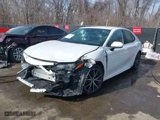 2021 Toyota Camry SE Nightshade with VIN 4T1G11AK4MU487974, listed as a IAAI auction lot 41490576 with 79,010 mi miles. Bid and sale history available at carsss.com. Image 18.
