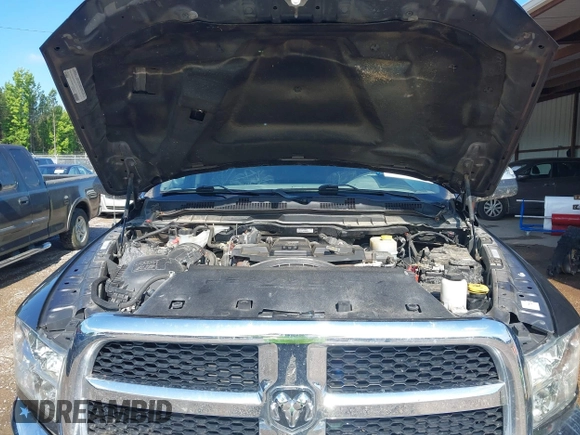 2018 Ram 2500 Tradesman with VIN 3C6UR5CL9JG160005, listed as a IAAI auction lot 42353075 with 146,552 mi miles and . Bid and sale history available at DreamBid. Image 10.