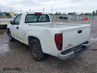 2005 Chevrolet Colorado Z85 with VIN 1GCCS148558263705, listed as a IAAI auction lot 41697852 with 21,710 mi miles. Bid and sale history available at carsss.com. Image 3.