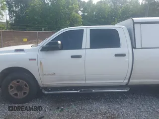 2019 Ram 2500 Tradesman with VIN 3C6UR4HJ5KG548111, listed as a IAAI auction lot 42338708 with 156,231 mi miles and . Bid and sale history available at DreamBid. Image 14.