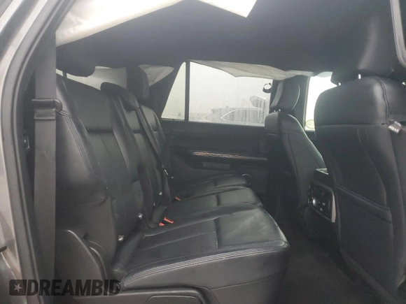2019 Ford Expedition Max XLT z VIN 1FMJK1JT4KEA37745, wystawiony jako Copart lot #85003344 z przebiegiem 47 974 mil mil oraz Czysty tytuł • Clean title. Historia ofert i sprzedaży dostępna na DreamBid. Obrazek 12.