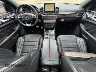 2018 Mercedes-Benz GLE 63 S AMG z VIN 4JGED7FB0JA100375, wystawiony jako Copart lot #88870795 z przebiegiem 87 859 mil mil oraz Czysty tytuł • Clean title. Historia ofert i sprzedaży dostępna na DreamBid. Obrazek 9.